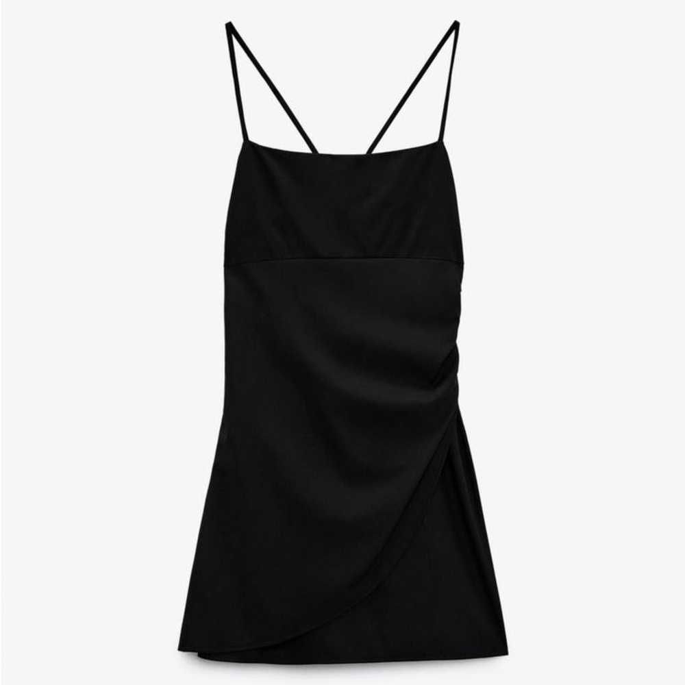 Short black open back zara dress